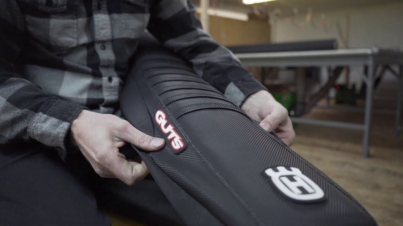 Guts Racing RJ wing seat cover