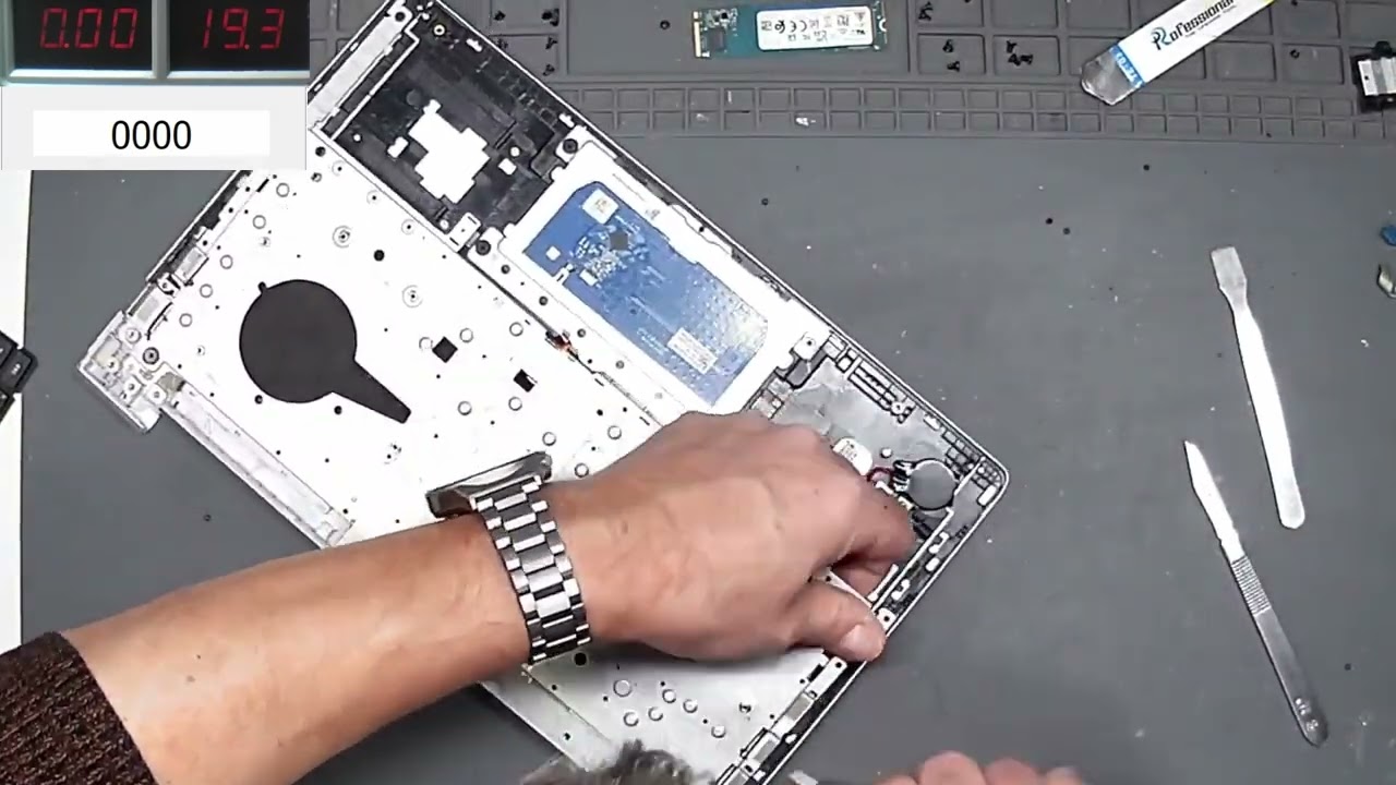 HP ELITEBOOK 645 G10 - Inlocuire tastatura.