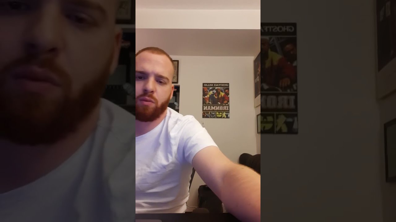 Nicholas Craven making a sample based hip-hop instrumental