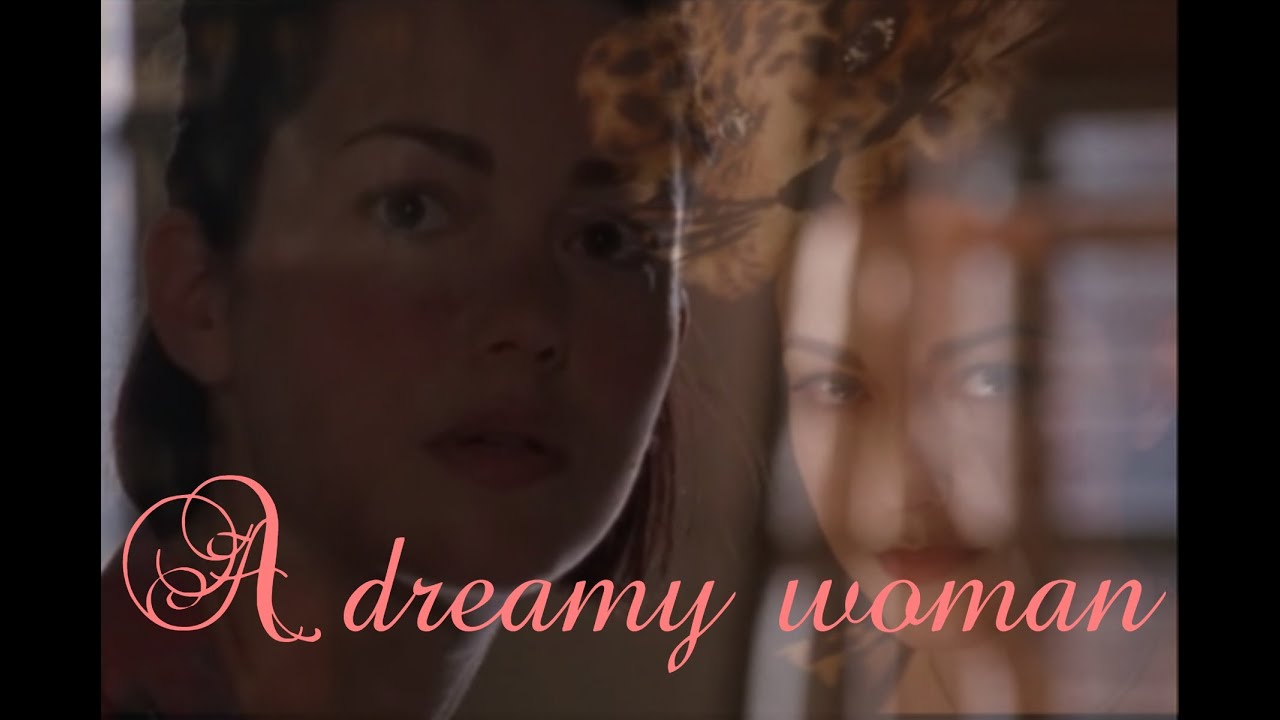 Julie Dreyfus in musical video 