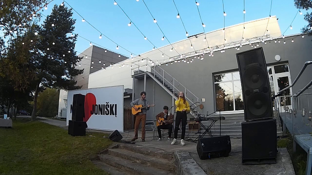 Solo Ansamblis - Eskalatorius į dangų