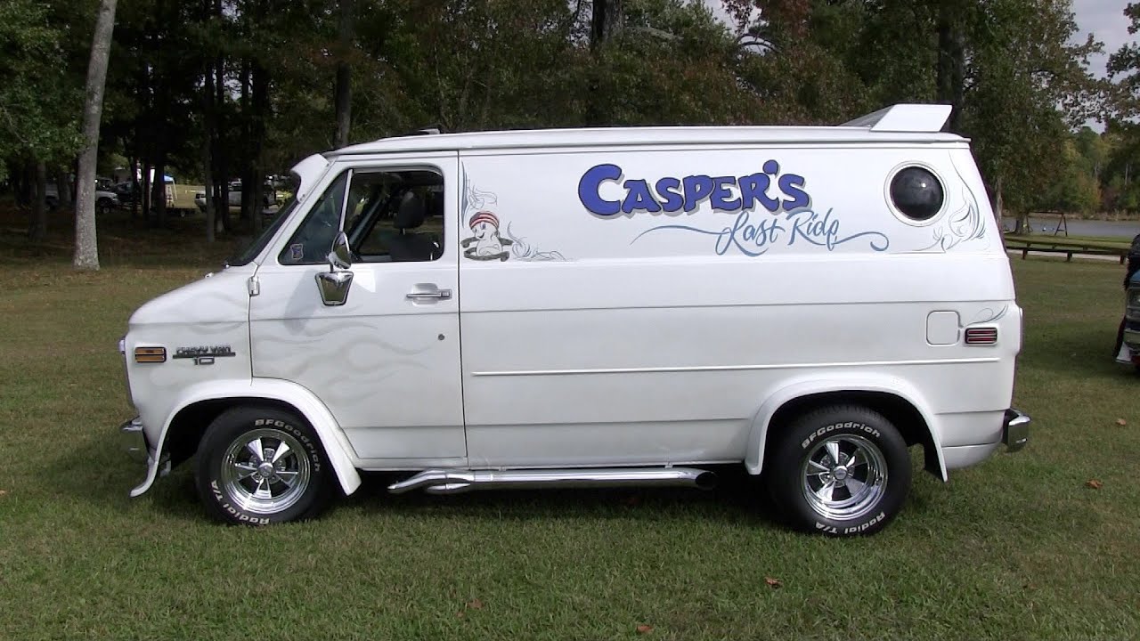 Beautiful Custom 1981 Chevy Van. 