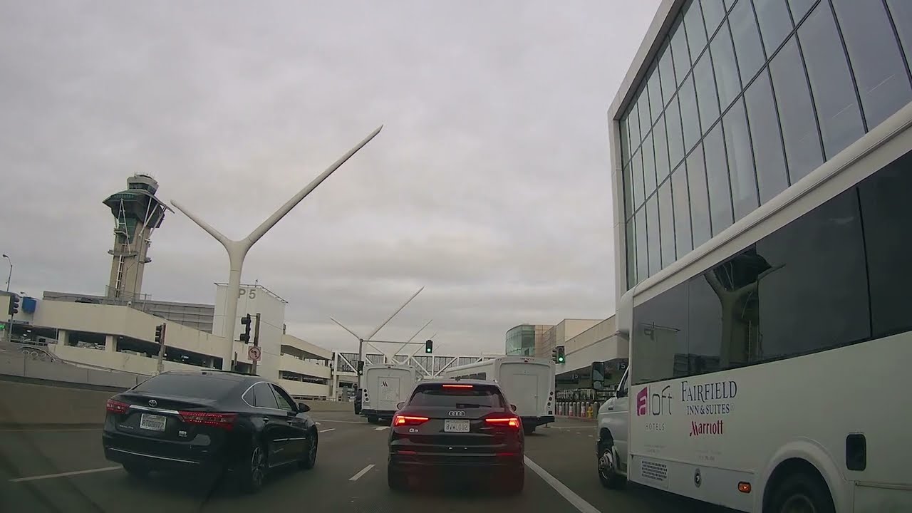 Los Angeles 🇺🇸 International Airport LAX Loop Construction Driving Update California USA