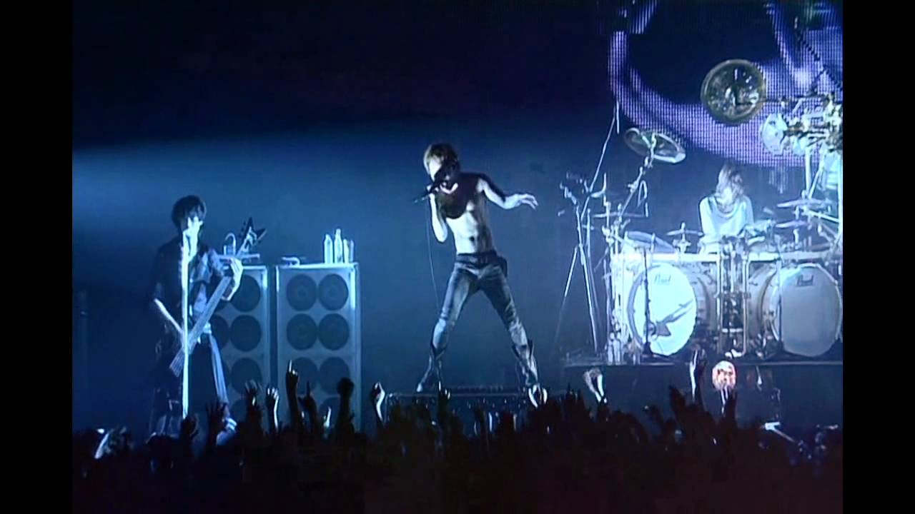 DIR EN GREY - DIFFERENT SENSE (Live @ SHINKIBA STUDIO COAST 2011.11.8)