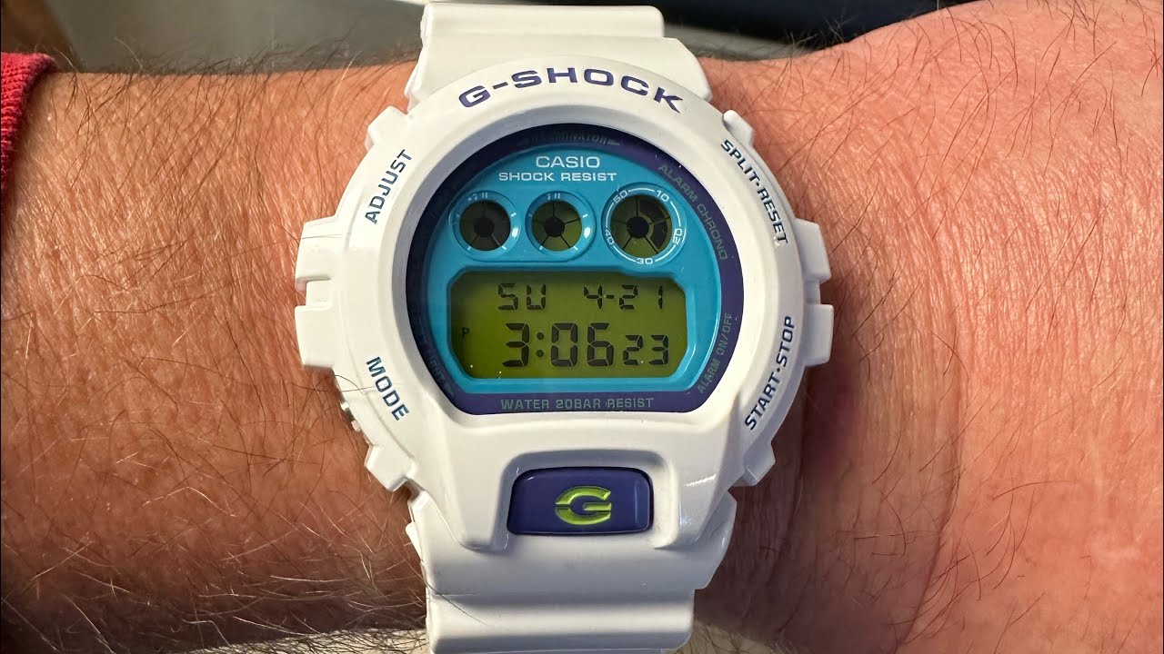 Unboxing and overview: Casio G-SHOCK DW6900RCS-7