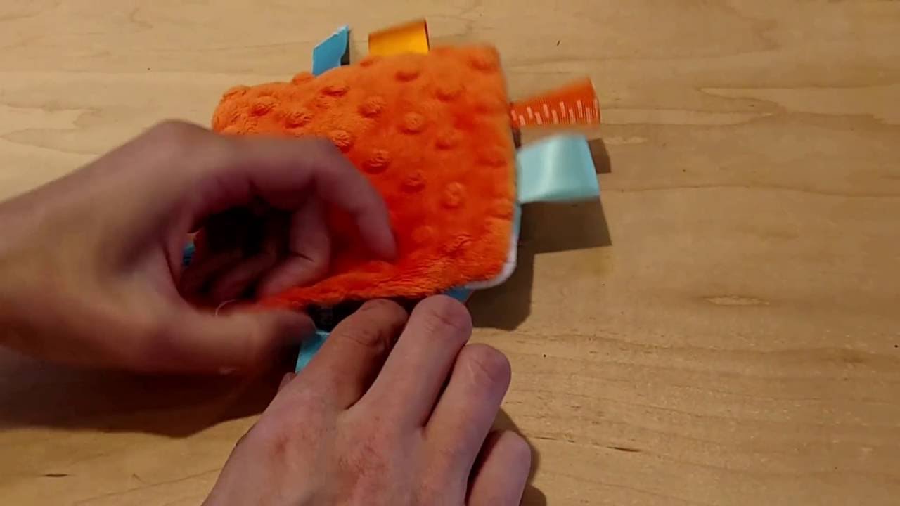 How to sew a crinkle toy