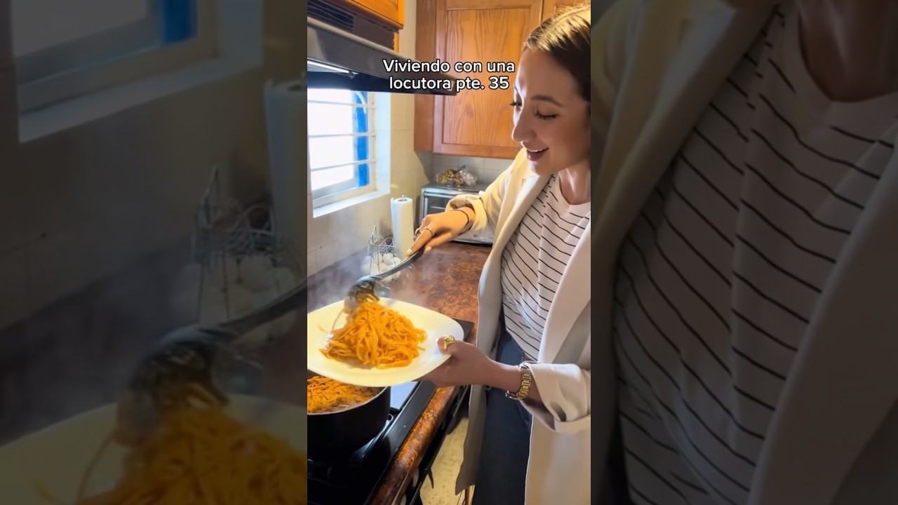 CUANDO COCINA UNA LOCUTORA