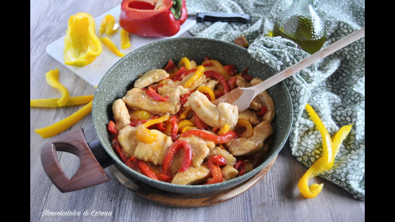 STRACCETTI DI POLLO CREMOSI CON PEPERONI veloci e gustosi