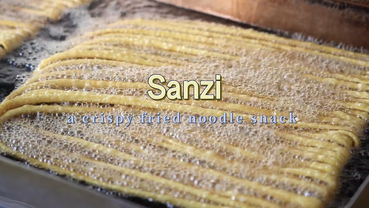 Discover Linxia, Gansu, China: Sanzi（a crispy fried noodle snack）