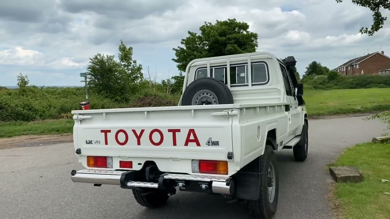 LHD Toyota Landcruiser v8 turbo Diesel 2023 NEW