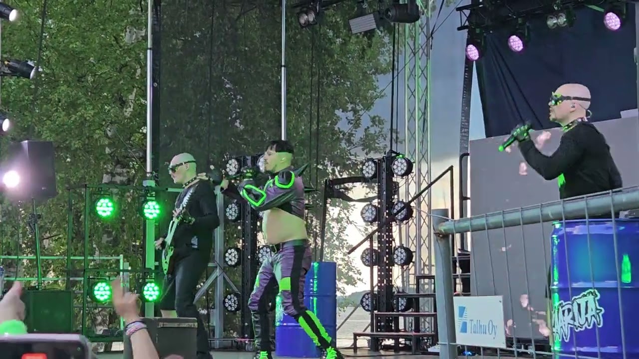 Käärijä - Ruoska / Juurikkasaari 13.6.2024 (live)