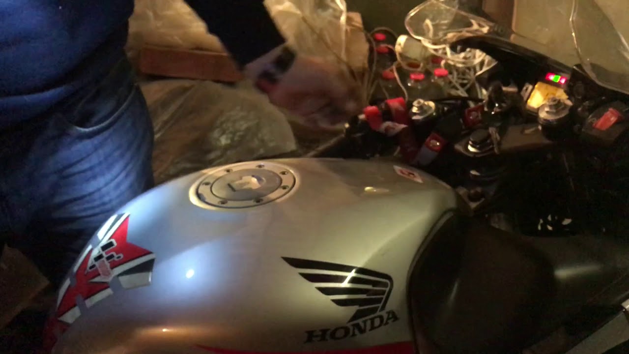 Осмотр HONDA CBR600F4i 2004г за 250 тыщ руб без монтажа