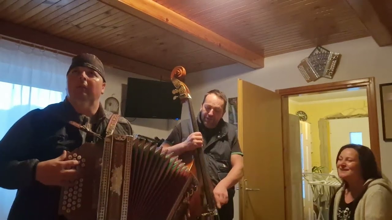 ANSAMBEL PLAZNIK NESTIMA - PA NE GRE, PA NE GRE - MELODIJA B Es As Des ZA SERVIS - PLAZNIK STIMA