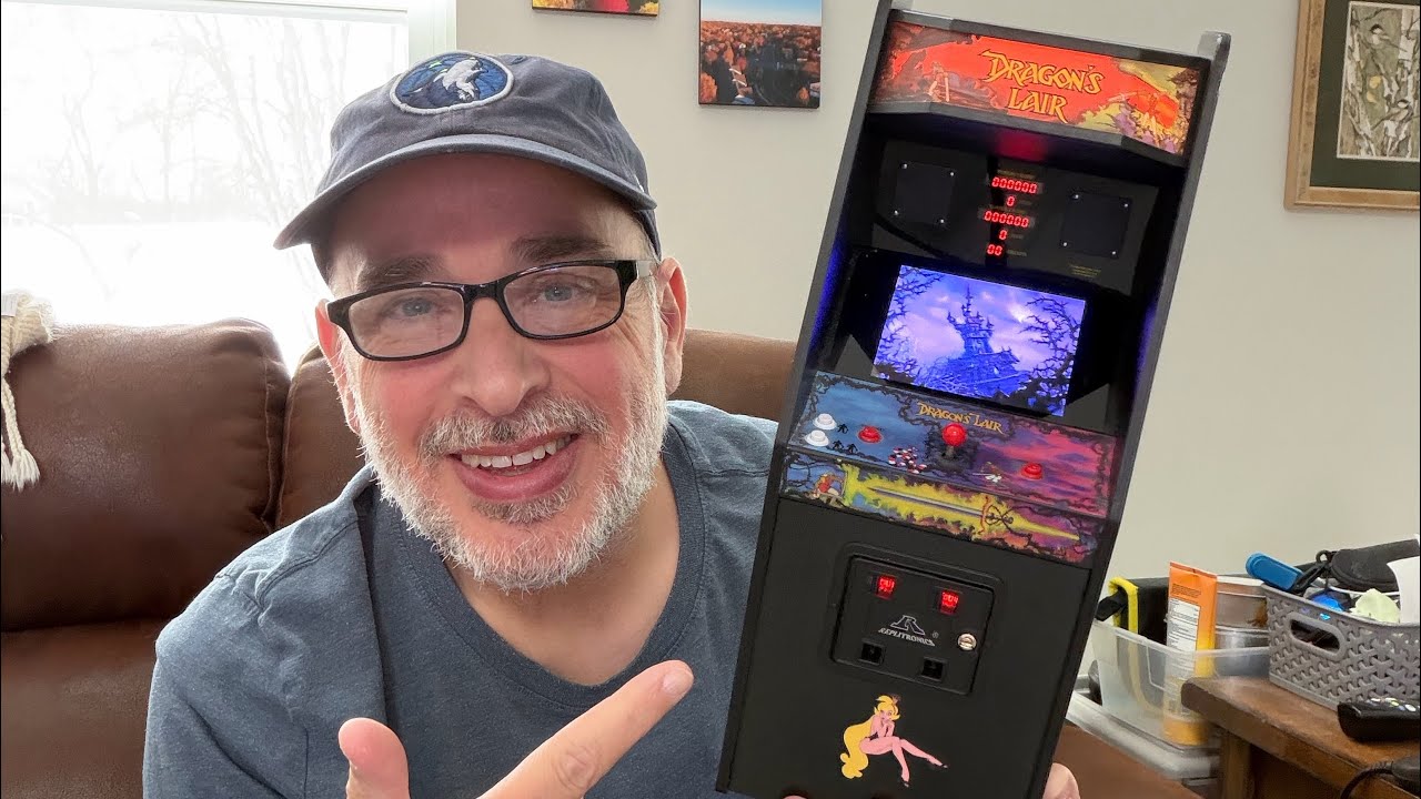 This Tiny Dragon’s Lair Arcade Is INSANE! (Replicade Review)