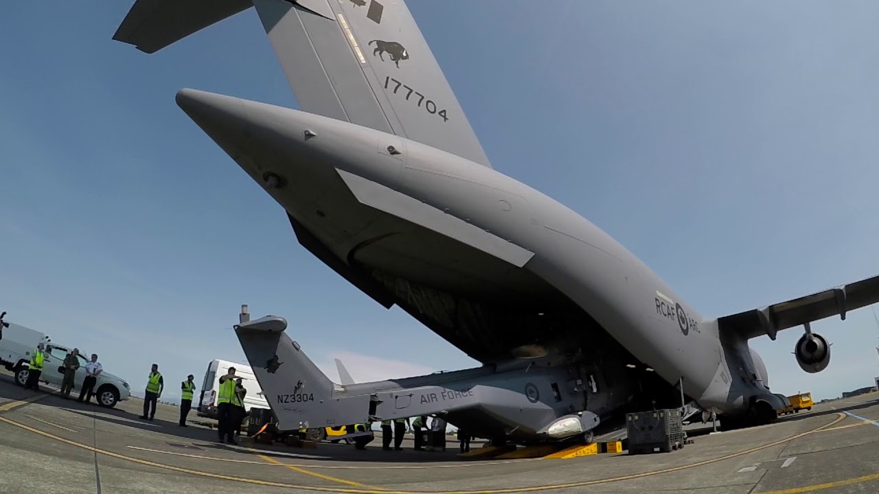NH90 helicopter returns to NZ on RCAF CC-177 Globemaster