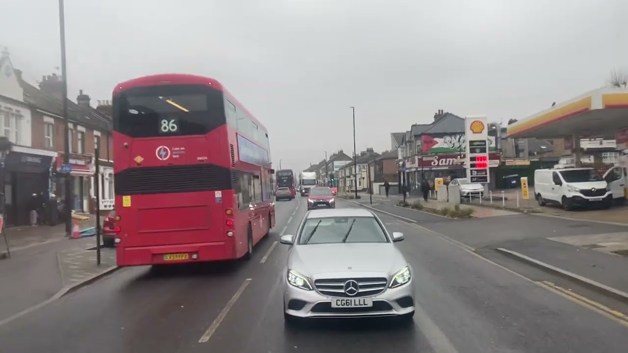 36547 LX12DJV (E200) on W19 to Ilford 