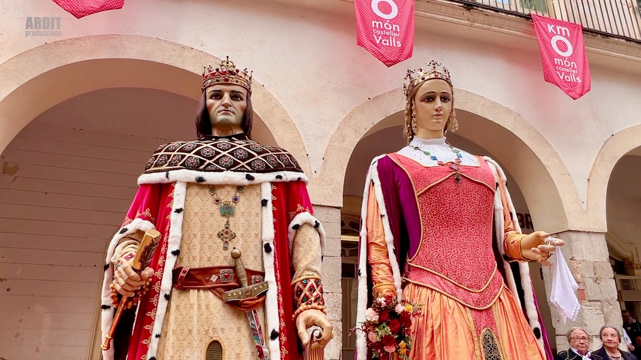 GEGANTS de Vilafranca del Penedès  (Ferragut i Elisenda) - Participació al Tomb dels 300
