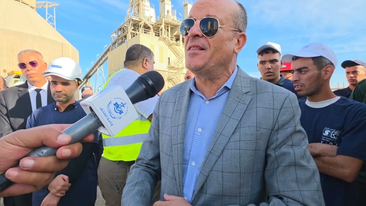 حملة تشجير على مستوى المصنع الإسمنتجيكاالشلف،إطار مليون شجرة                                        