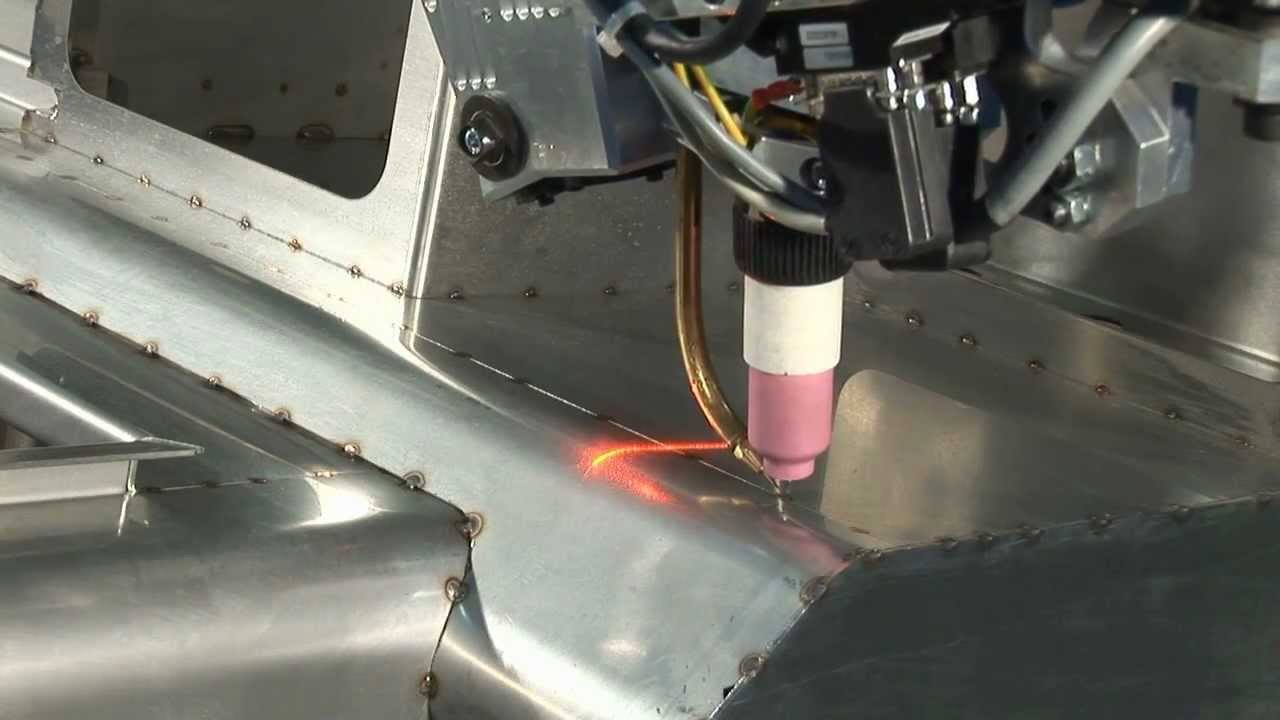 Yaskawa robot TIG welding robot with MotoSense vision system