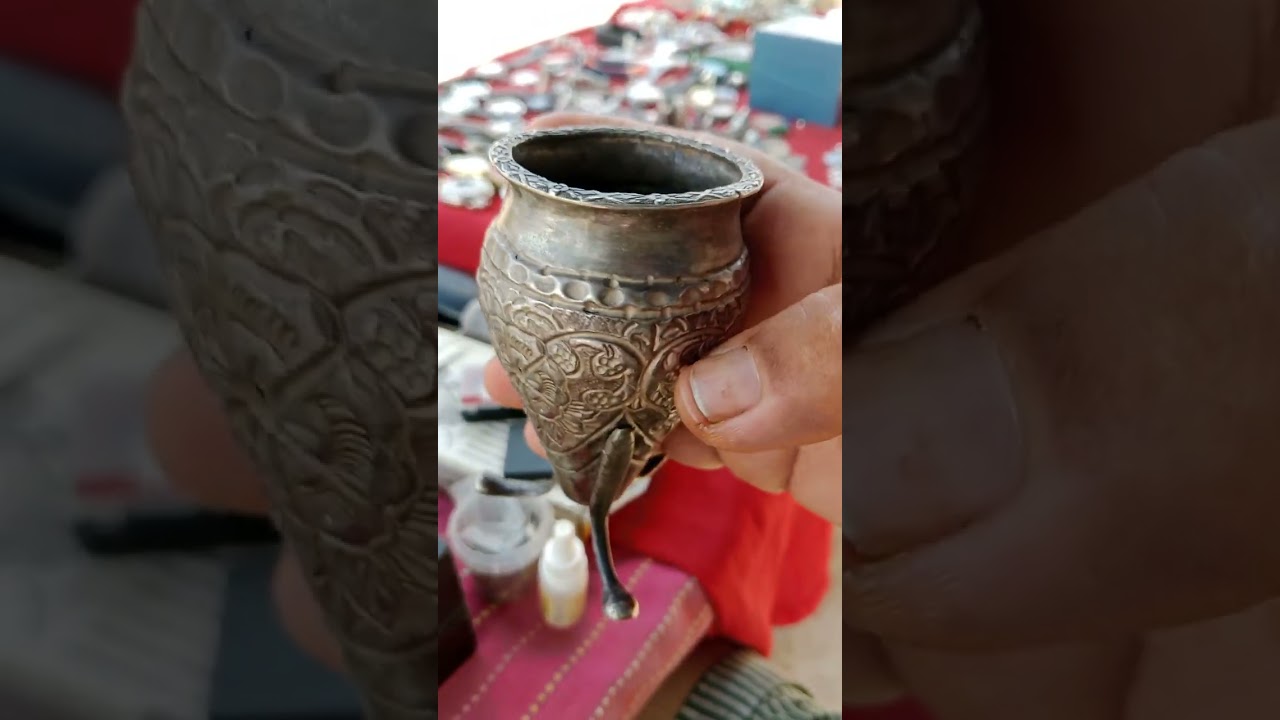 في هذآ السوق وجدنا اللوبان الحر سوق الكموني