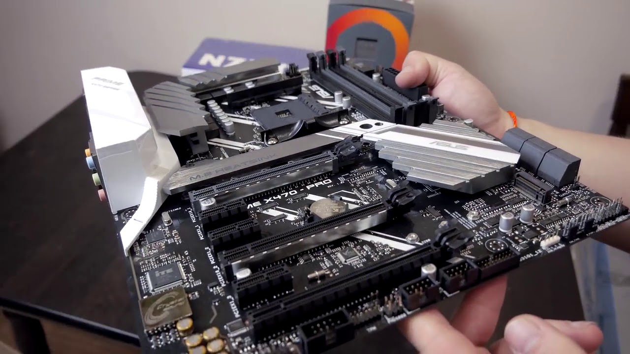 Computeruniverse ru  Внутри NZXT Kraken x72, Ryzen 7 2700, Промо код  FWH96E9 - скидка 5 евро.