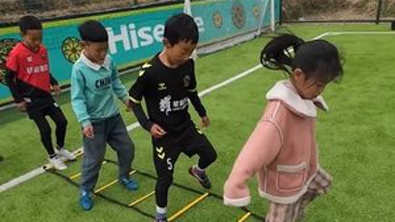 在中国6线小县城建立一家职业足球俱乐部第100天 #足球青训 #足球场 #职业足球