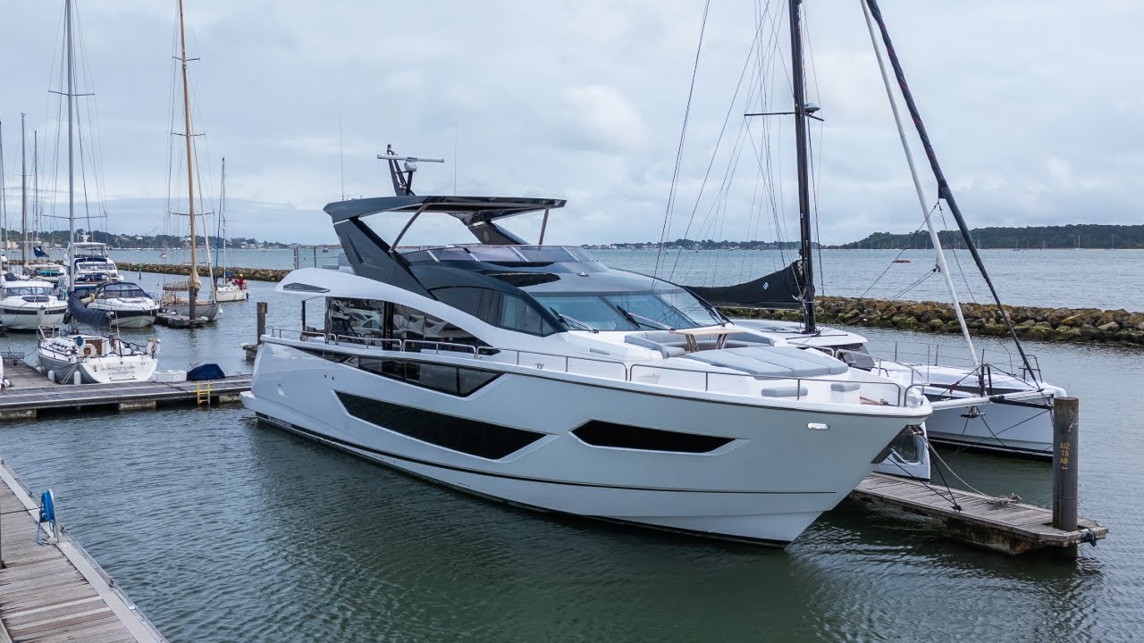 The Sunseeker 88 Yacht | A Powerful Combination of Seductive Styling With Smart Practical Spaces