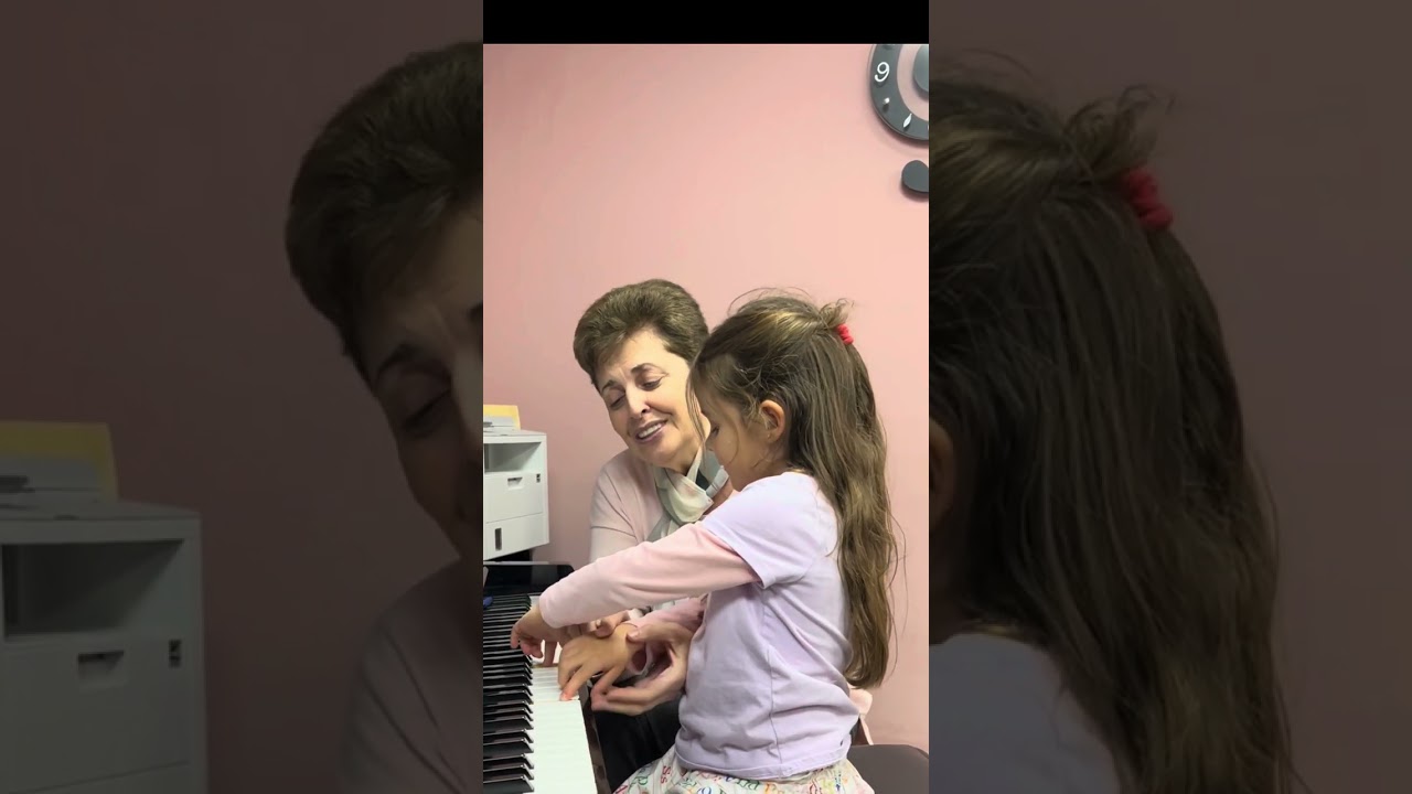 Polyphony at the First Piano Lessons