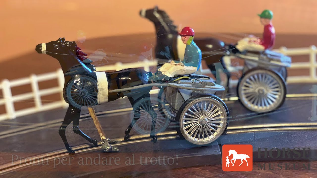 VIDEO 2- Pista con sediolo e cavalli al trotto!