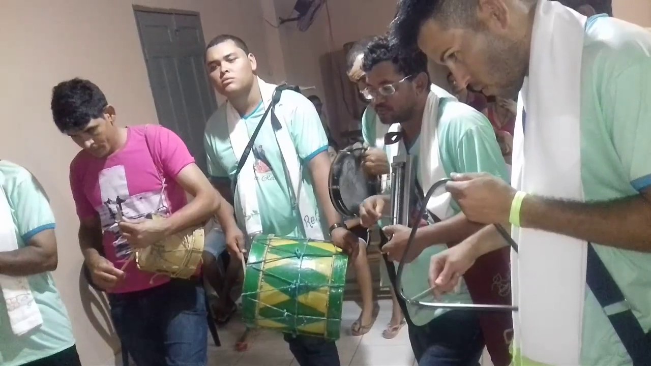 Folia de Romão Capim grosso na Igreja do Piengo