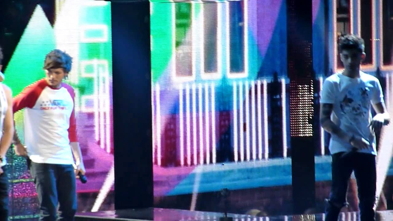 One Direction -- Melbourne October 16 2013 -- Up All Night