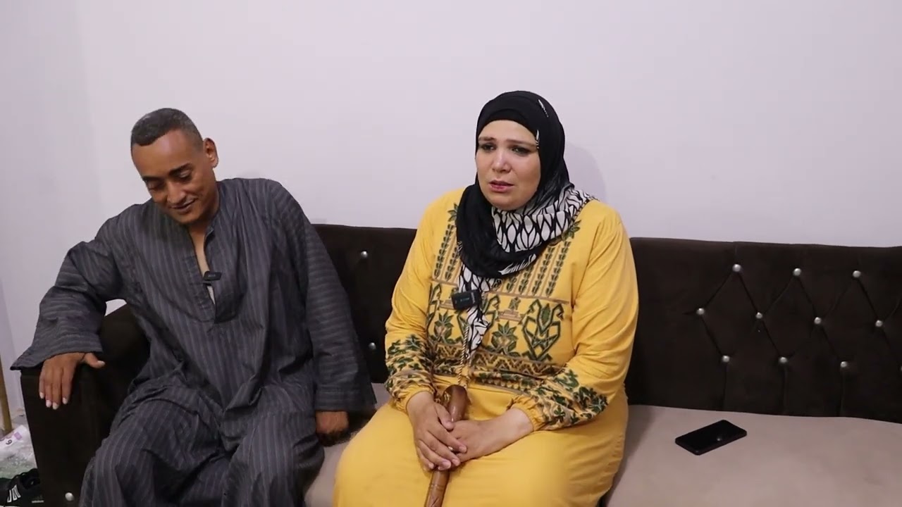 شاب يرجع من السفر ويلاقي مراته صدفه في الشارع في ولا مش كويس