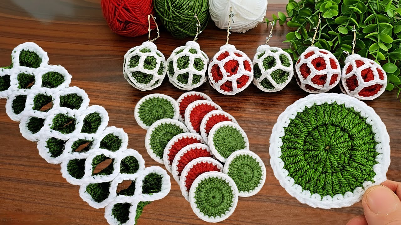 WOW! Crochet Christmas Ball Decoration | Super Easy🎁