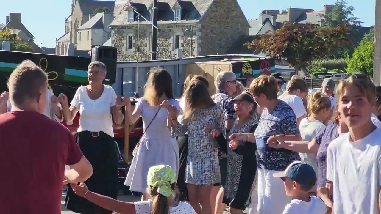 Festi 'huîtres à Plougrescant