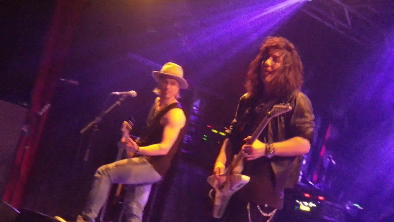 RECKLESS LOVE - Dying To Live