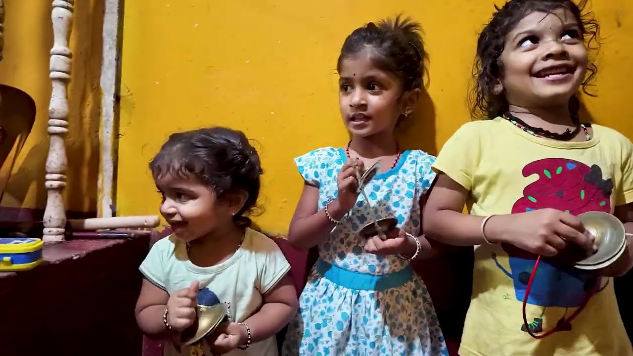 ಭಜನೆ ಇದಲ್ಲಿ ವಿಭಜನೆ ಇಲ್ಲ ! ಇದು ಕೂಡು ಕುಟುಂಬದ ಗೂಡು 😍 | Family Fun | Prajna Acharya