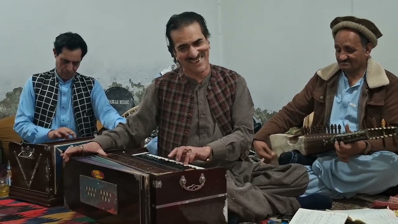 Pashto ghazal singer Farid bakhsh las raka janana 