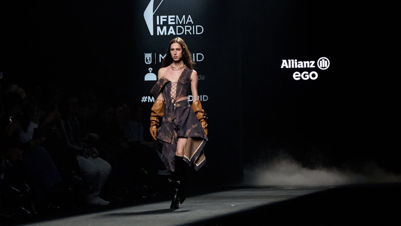 DESFILE ALLIANZ EGO PETER SPOSITO STUDIO