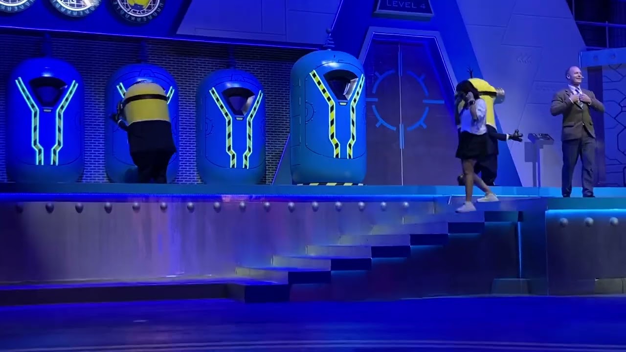 The Mega Minions: Despicaple Me 4