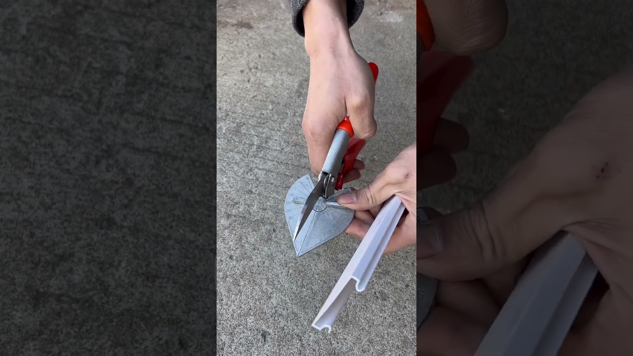 Wire groove angle scissors 