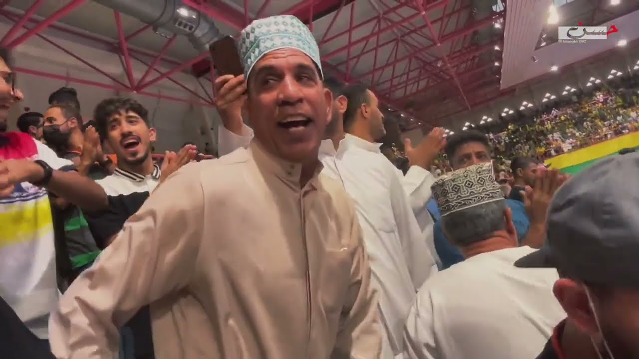 على مدرج النور