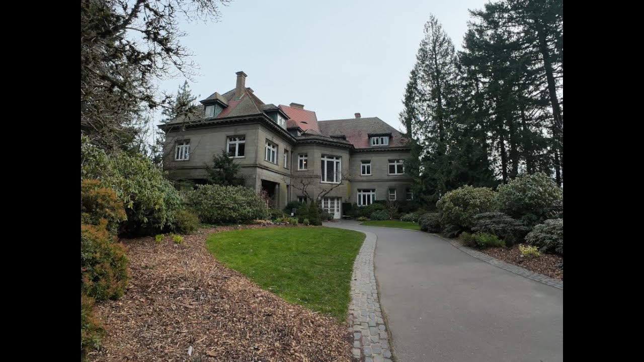 Walk to Pittock Mansion