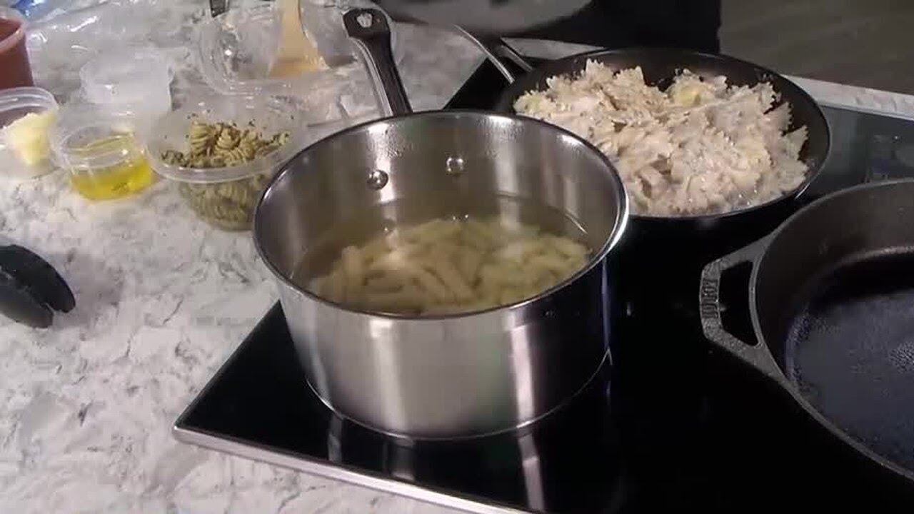 Easy Tips To Keep Your Pasta Warm And Taste Buds Happy