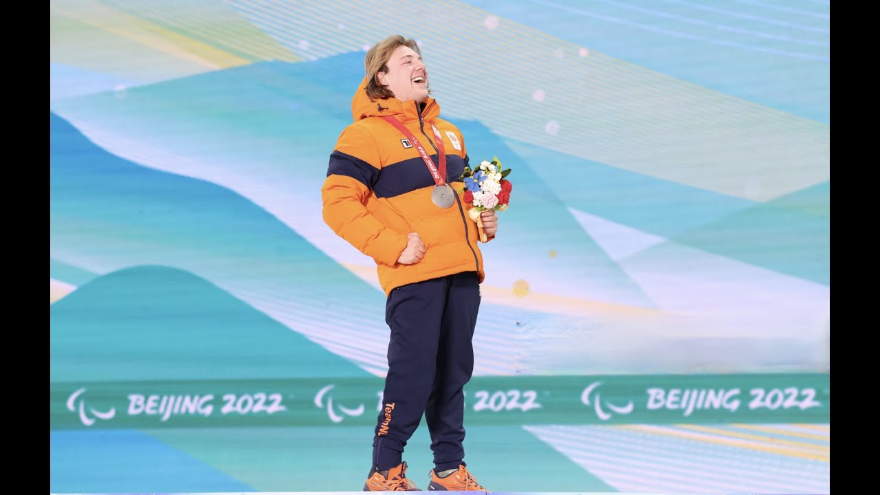Snowboarder Chris Vos Medal Ceremony Banked Slalom Beijing  Paralympic Games 2022