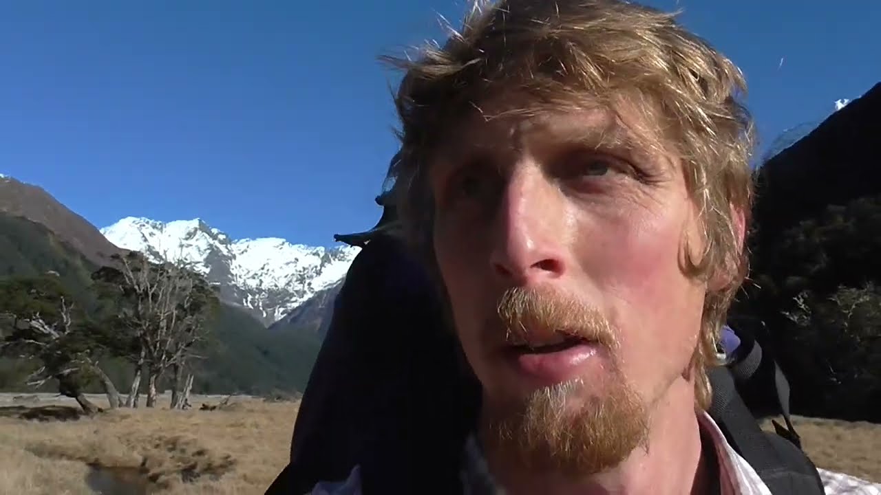 Huxley Valley Track /Lake Ohau/Mackenzie Country/New Zealand Overnight Hike.