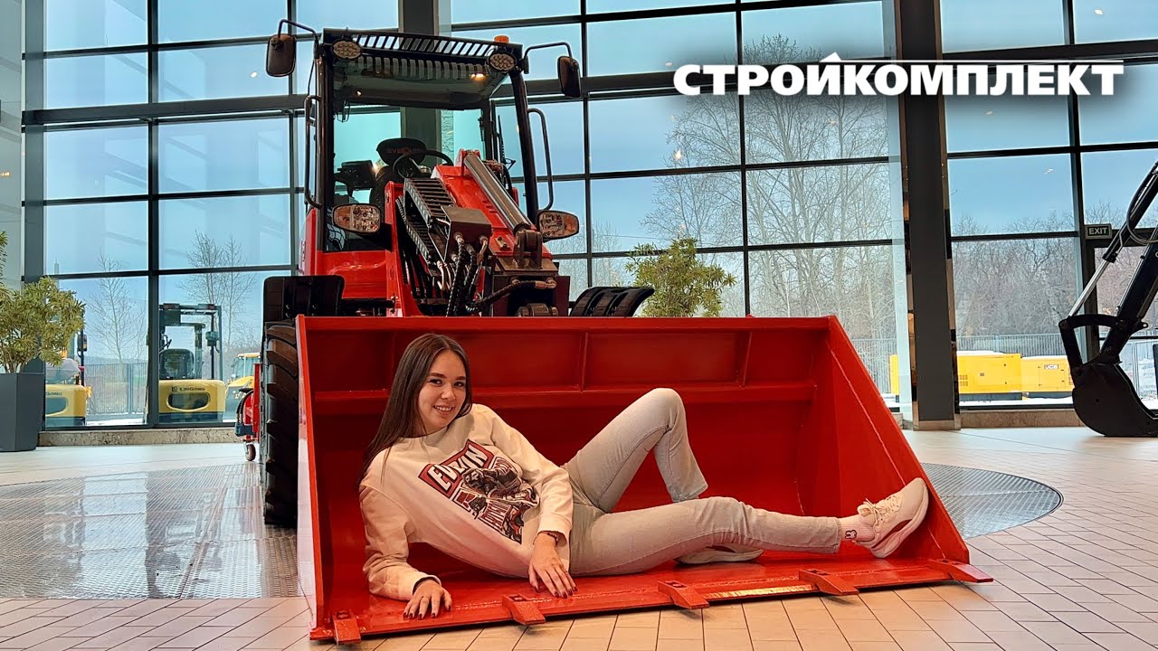 НОВИНКА! Телескопический фронтальный погрузчик со щеткой EVERUN ER1500F❄️