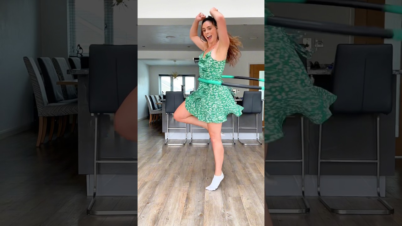 Go your own way 💚 #fleetwoodmac #hulahoop #dance #shorts #youtubeshorts