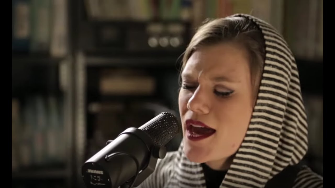 Trixie Whitley - Hourglass - 2/2/2016 - Paste Studios, New York, NY
