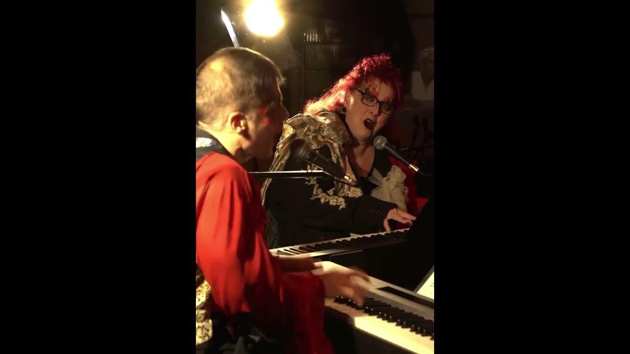 &ldquo;Com o cora&ccedil;&atilde;o na boca&rdquo; novo &aacute;lbum de Cida Moreira e Rodrigo Vellozo #music #piano #rocknroll #vocal