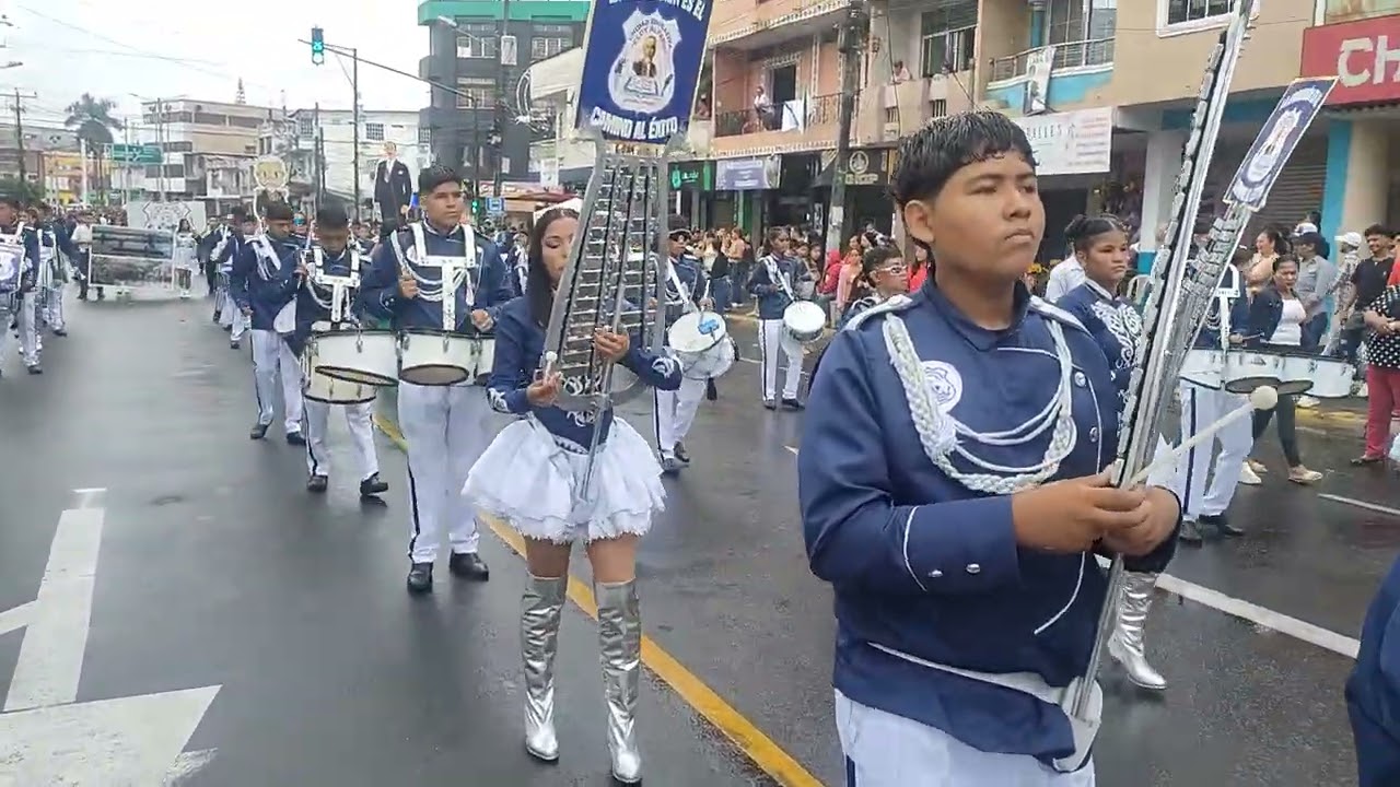BOLÍVAR CHANCUSIG, COLEGIO ELOY ALFARO DE QUEVEDO ECUADOR 🇪🇨👍👏👏👏